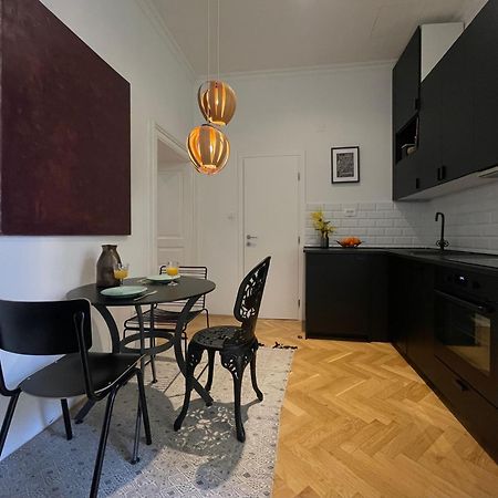 Premium Class Apartments III Zagreb Buitenkant foto