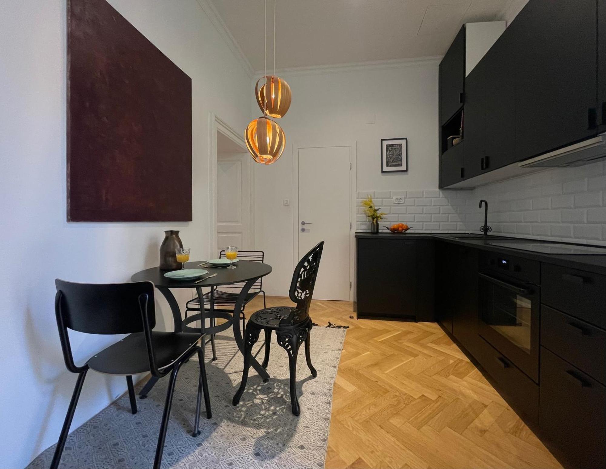 Premium Class Apartments III Zagreb Buitenkant foto